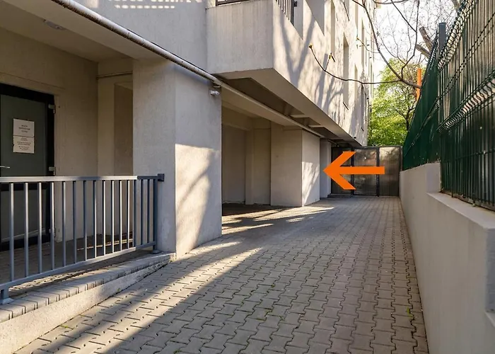 Downtown Loft Apartment With Jacuzzi&Terrace Bucureşti